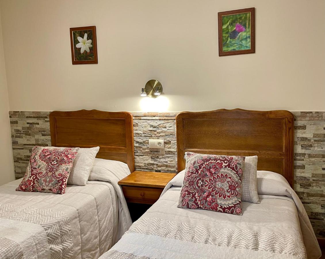 Hotel Rural Pena Castil Sotres Esterno foto